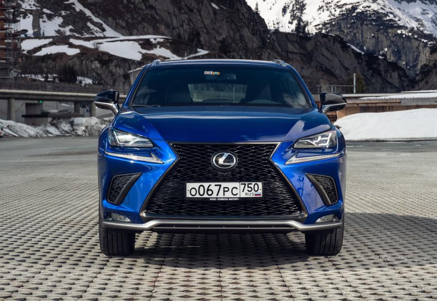  Lexus NX300 F-Sport 2017 года  (WW) (фото 42 из 43)